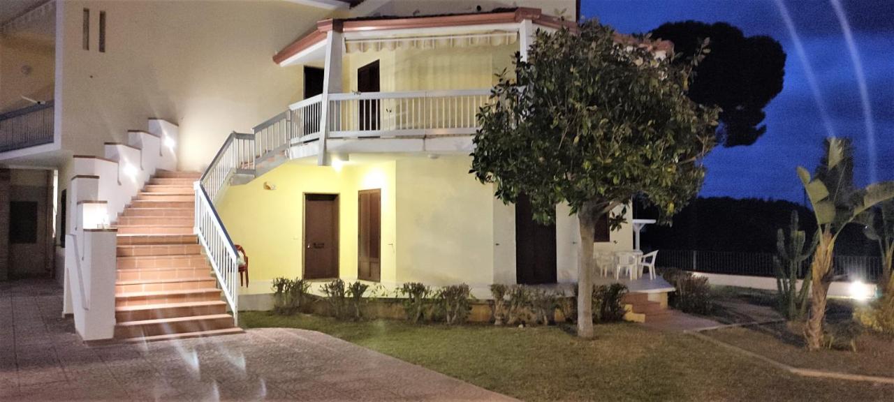 Appartamenti In Villa Polimnia Фонтане-Бьянке Экстерьер фото